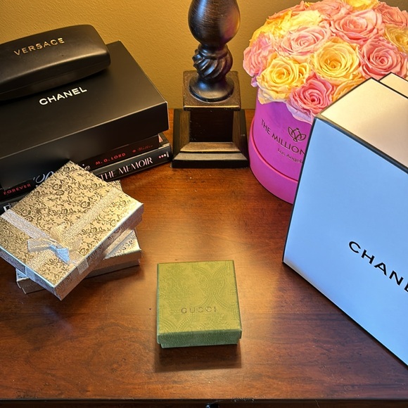 GUCCI 925 in box ring size 4.5 ish 5 NIB - Picture 3 of 11